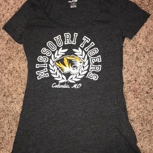 Light grey short sleeve Missouri Tigers T-shirt